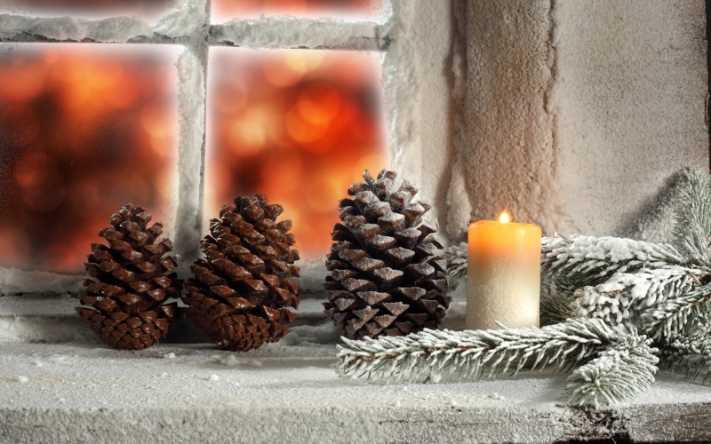 Holidays, Merry Christmas, window, winter, 2K, Christmas, fir cone, candle, light, cone, snow, fir