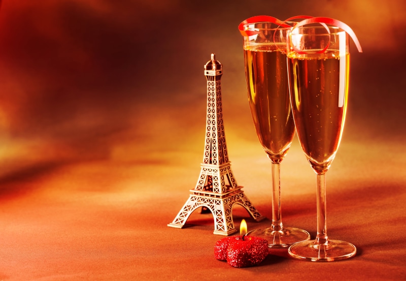 drinking glass, mood, wineglass, La tour Eiffel, candle, luxury, focus on foreground, nightlife, champagne, no people, drink, table, wine, heart, 4K, Eiffel tower