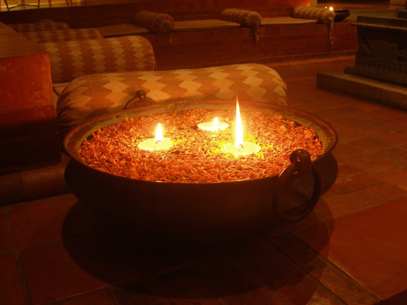 candle, heat - temperature, electric lamp, fire, 2K, indoors, decoration, meditation, glowing, dark, close-up, flame, light, fire - natural phenomenon