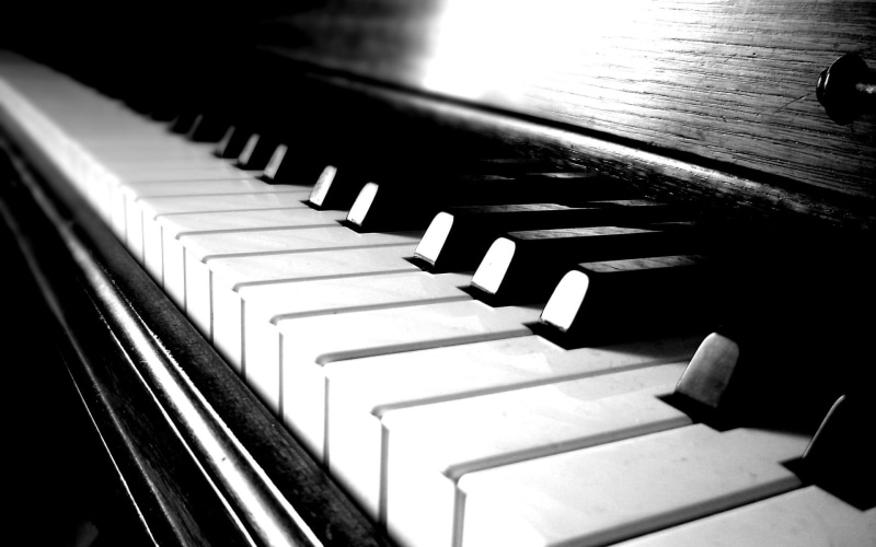 backgrounds, key, keys, sound, white, classical Music, keyboard instrument, ivory, skill, black Color, no people, white color, wood - material, musical equipment