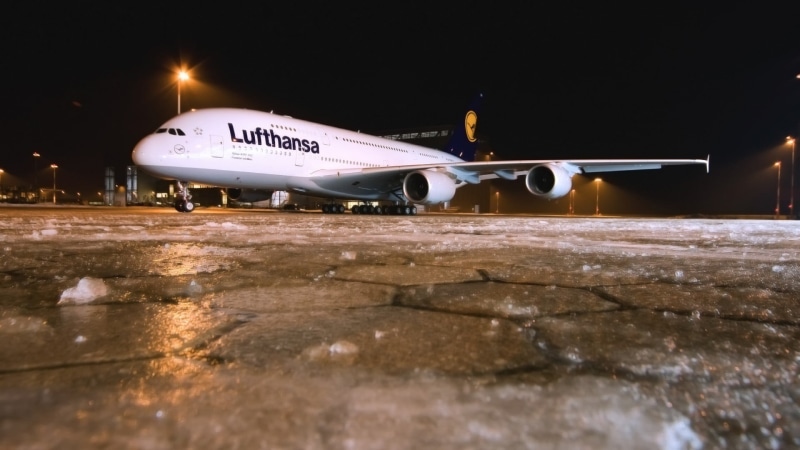 transportation, text, architecture, western script, winter, nature, airport, surface level, 1080P, Airbus A-380-861, Lufthansa, no people, ice, outdoors