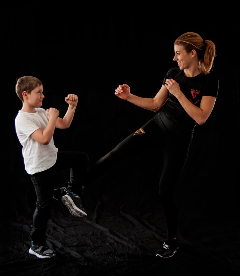 box, black background, wing tsun, anger, two people, elbow, self-defense, wing chun, exercise, training, martial, karate, child, guys, casual clothing