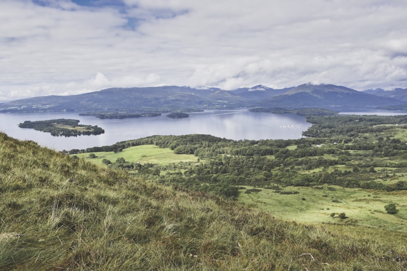 plateau, green, 5K, views, land, tranquil scene, shoreline, hill, no people, tranquility, slope, cloud - sky, day, environment, weather, scotland, countryside