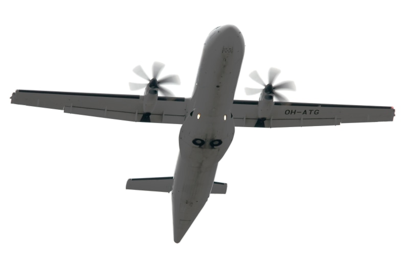 airplane, army, airliner, atr-72, low angle view, outdoors, 4K, white, public transportation, air vehicle, aviation, sky, day, transport, plane, regional