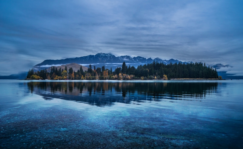 Lake, photo, Horizontal, 5K, tree, snow  mountain, green  orange, nature, Cloudy, outdoors, Kelvin Heights, landscape, white  sky, Queenstown, daytime