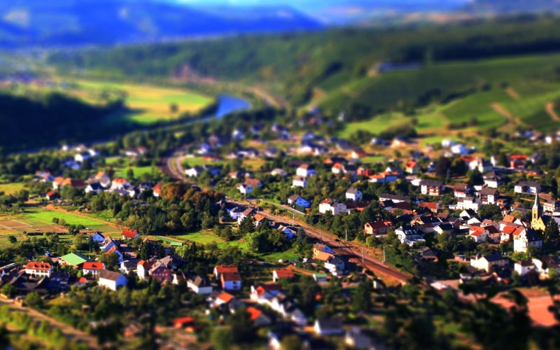 aerial view, bird, red, eyeview, sky, nature, high angle view, green Color, plant, tilt shift, scenics, landscaped, day, city, no people, urban Scene, house