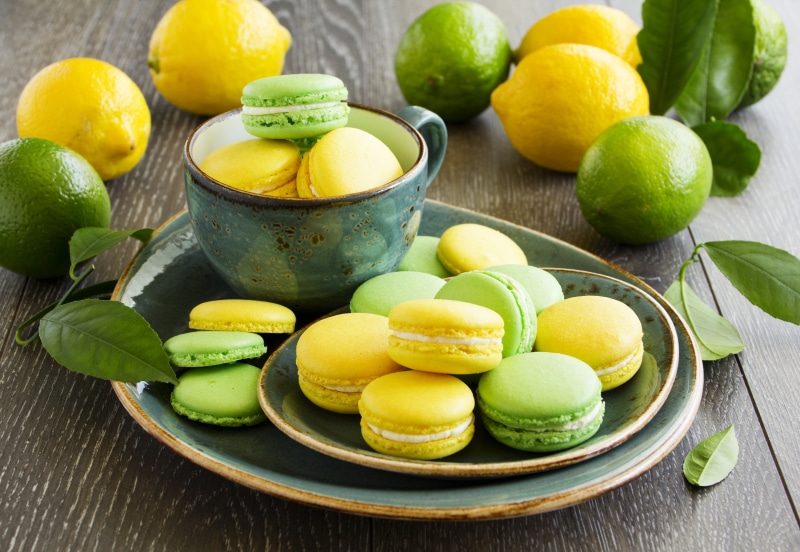 rustic, green, macaron, organic, citrus Fruit, ripe, close-up, gourmet, freshness, leaf, yellow, food, cookies, green Color, sour taste, lemon, drinking glass