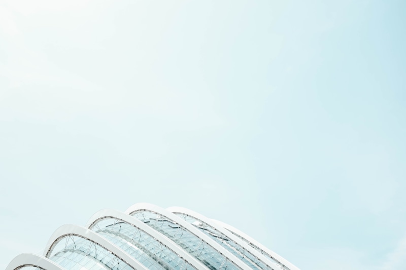 built Structure, building Exterior, rond, sand, tower, bleu, blue, singapore, building, 5K, minimal, urban Scene, copy Space, famous Place, round, urban Skyline
