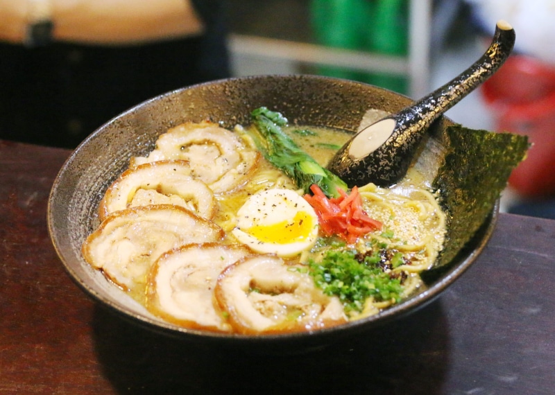 egg yolk, focus on foreground, close-up, cordon, dish ramen, indoors, kitchen utensil, japan, asian food, bleu, chicken, no people, breakfast, serving size