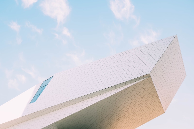 building, no People, white, blue, pointed, modern, abstract, city, architecture, geometric Shape, view, bleu, window, 5K, outdoors, low, curve, modern design