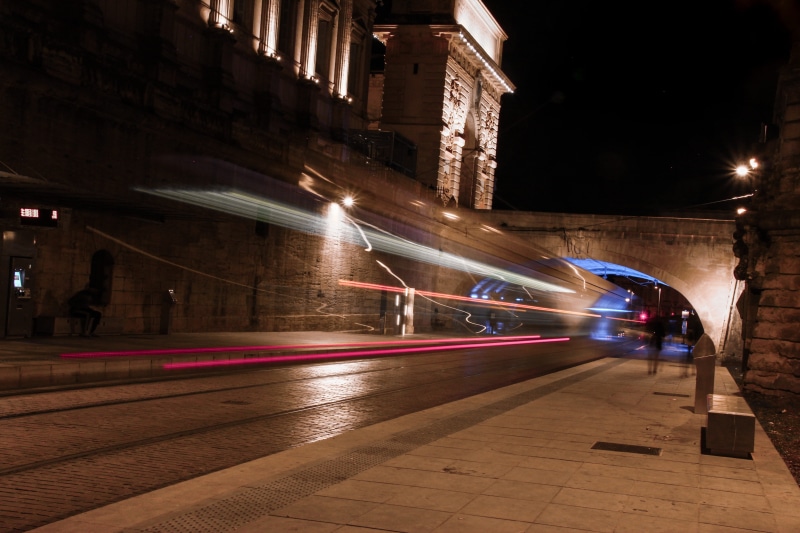 rouge, tramway track, tramline, light, tramway, bleu, no people, road, de, headlight, speed, painting, mode of transportation, transportation, built structure