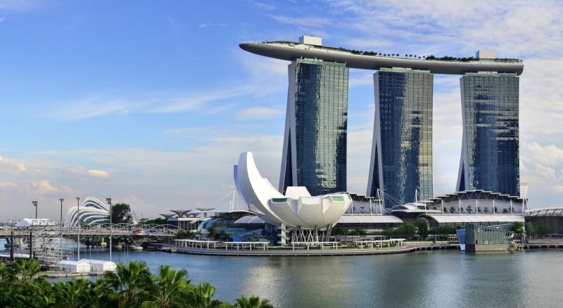 bay, skyscraper, office building exterior, Singapore, building exterior, luxury hotel, tall - high, sky, built structure, nature, water, city, hotel, 1080P