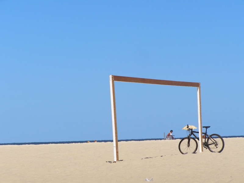 copy space, desert, sport, day, land, nature, men, beira mar, summer, arid climate, horizon, sky, sand, outdoors, adult, blue, 2K, copacabana, clear sky