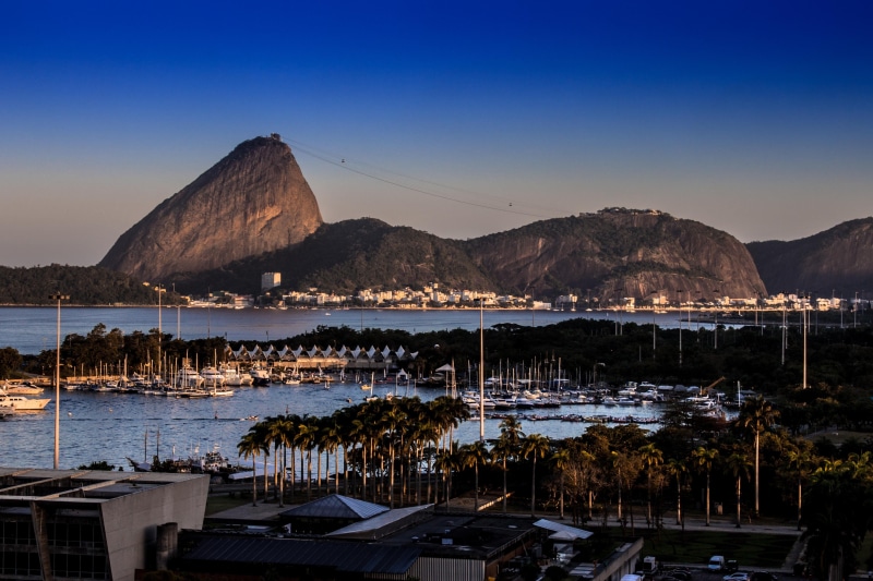 mountain range, tourism, sea, botafogo beach, blue, nature, brazil, sugar loaf pão de açúcar, reflection, pão de açucar, landscape, non-urban scene, baia de guanabara
