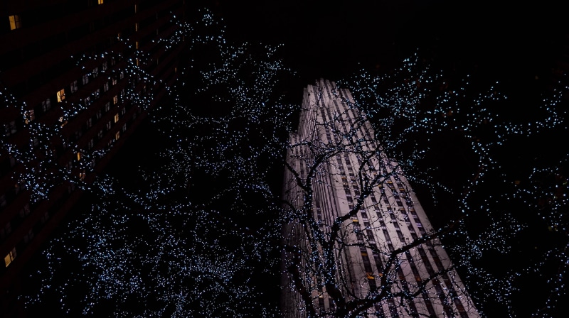 no people, architecture, christmas, travel destinations, built structure, 2K, building exterior, nature, sky, illuminated, plant, christmas tree, belief