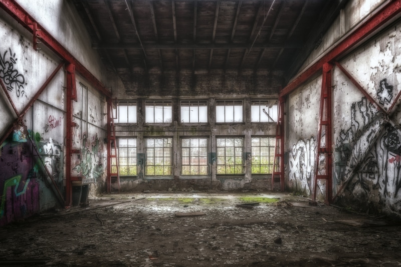 ceiling, no people, neglected, dirt, shabby, grid, gray, 5K, lost places, decay, obsolete, empty, architecture, pforphoto, bad condition, old ruin, flooring