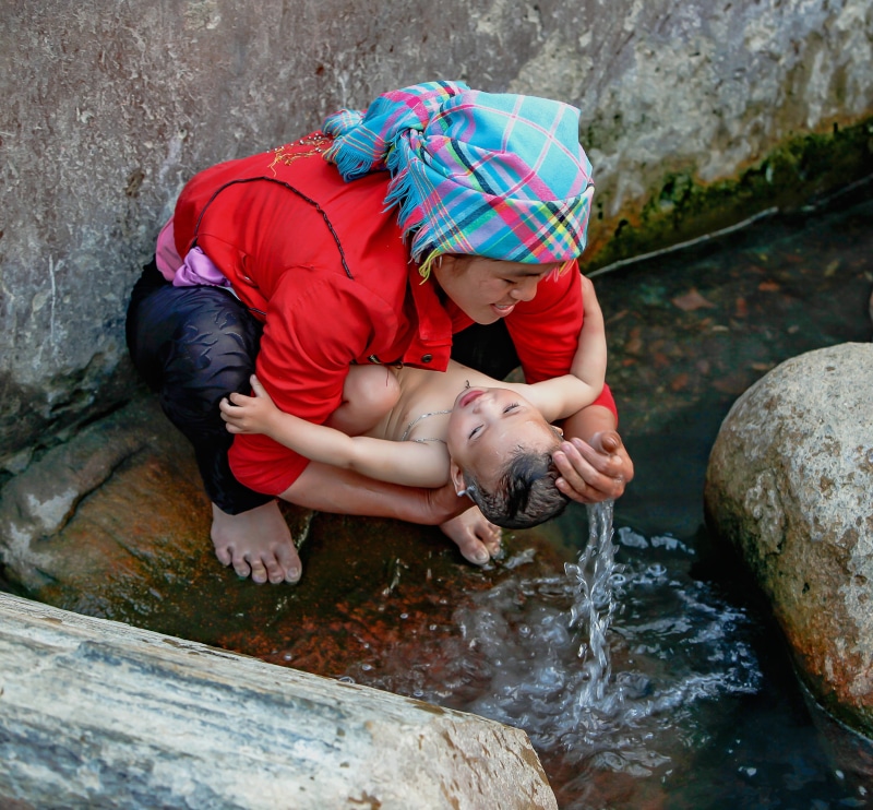 vietnam, high angle view, full length, day, bathing, baby, people, the mother, rock - object, childhood, child, boys, 2K, males, men, the son, leisure activity