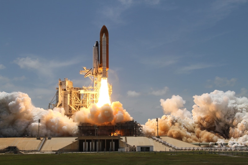 nozzles, start, 2K, building exterior, gravitation, jacking, day, space shuttle, science, john f kennedy space center, atlantis, force, no people, smoke stack