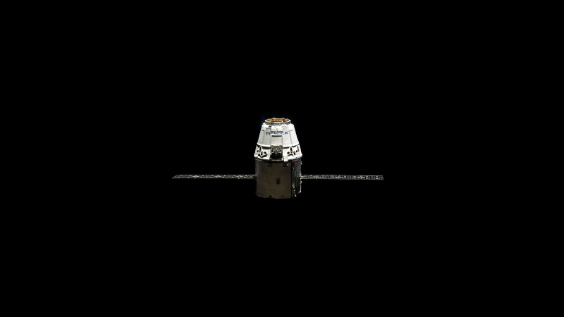 night, close-up, SpaceX, minimalism, studio shot, connection, nature, communication, indoors, emotion, space, black background, 4K, lighting equipment