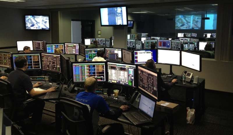 office, 2K, working, control center, industry, technology, displays, indoors, occupation, flat screen, communication, arts culture and entertainment, desk