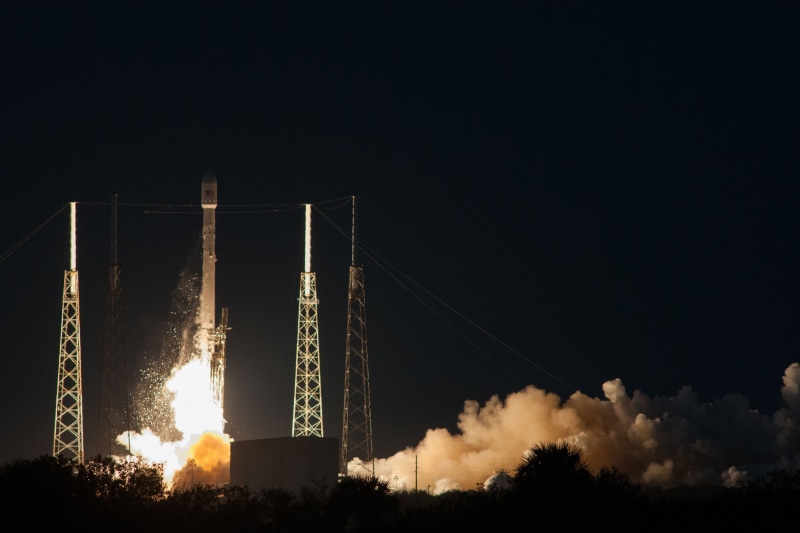 nature, smoke - physical structure, smoke stack, building exterior, launch pad, taking, industry, spaceship, aerospace, power supply, flames, cape canaveral
