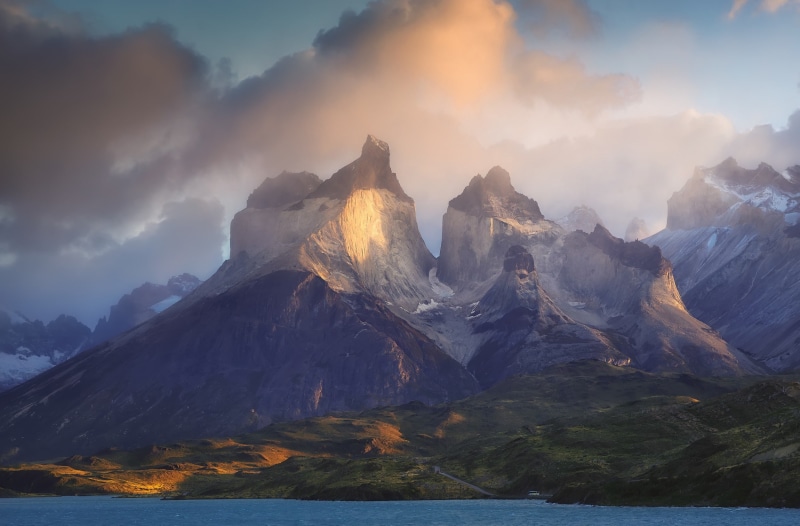 morning, photography, sunlight, nature, 1080P, buses, lake, national park, Torres del Paine, landscape, clouds, Patagonia, road, Chile, mountains