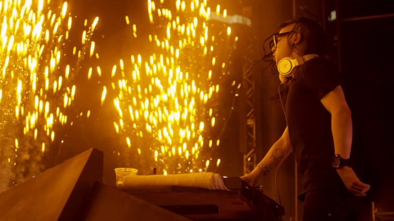 adult, young women, lifestyles, DJ, three quarter length, motor vehicle, women, motion, one person, side view, Skrillex, occupation, music, young adult