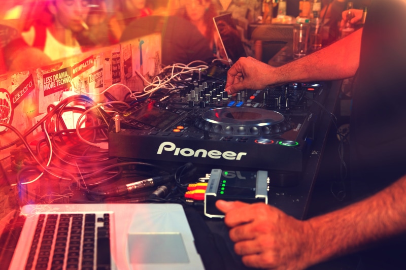 adult, people, night, event, human hand, hand, pioneer, disco, pop music, occupation, performance, energy, enjoyment, discotheque, electrical equipment