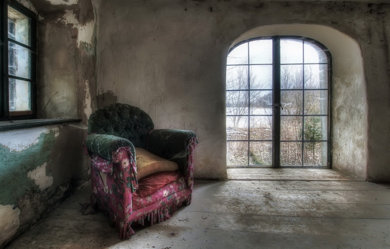 indoors, 1080P, arch, day, decline, deterioration, flooring, weathered, empty, sofa, messy, chair, damaged, abandoned, absence, furniture, bad condition