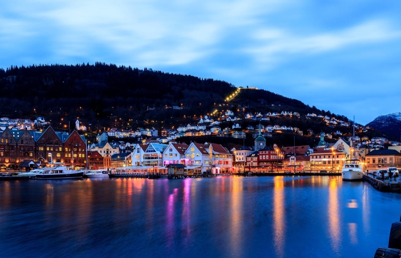 lights, Norway, Sea, houses, landscape, evening, Bergen, boats, harbor, pier, Buildings, metropolis, city, 1080P