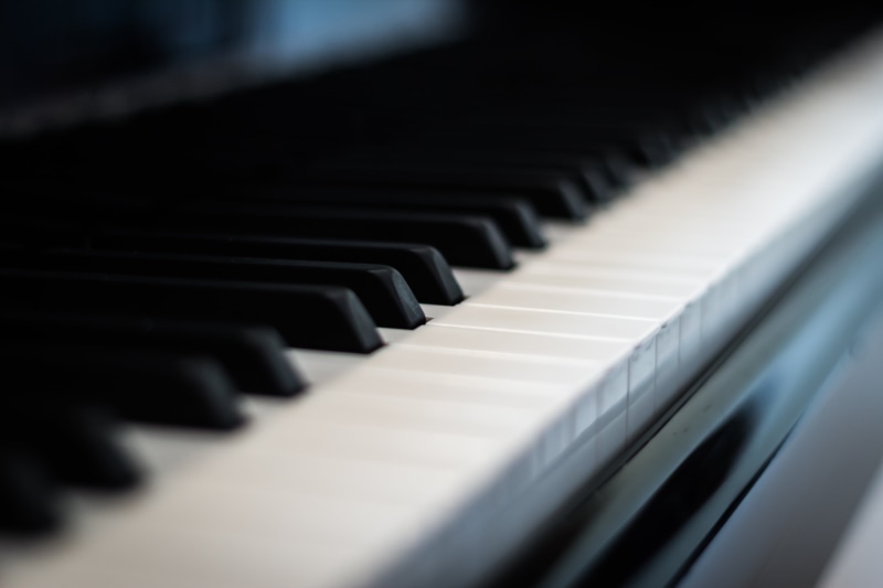 photography, keys, musical, occur, play, key, performance, musician, arts culture and entertainment, show ladder, instrument, 5K, diminishing perspective