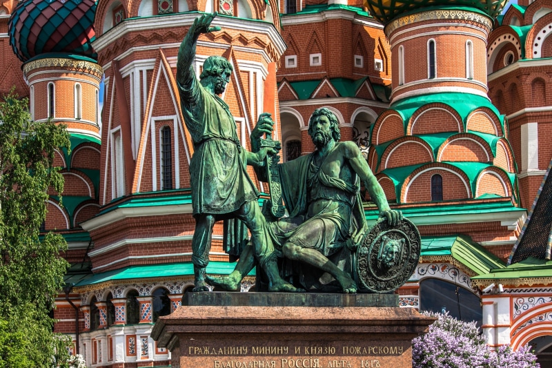 2K, Moscow, monument to Minin and Pozharsky, Russia
