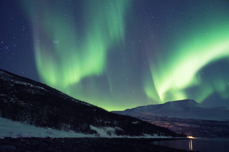 5K, snow, sky, aurora, mountain, tranquility, night, nature, idyllic, beauty in nature, astronomy, mountain range, skibotn, tranquil scene, winter, northern lights