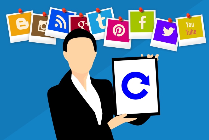 twitter, new business, marketing, rss, synchronization, feed, google, business, holding, device, business person, suit, store, youtube, adult, people, illustration