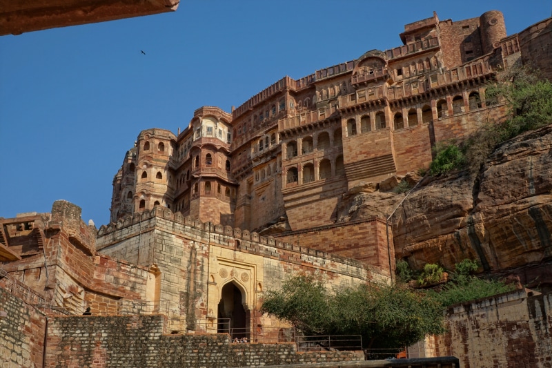 india, old ruin, building exterior, building, ancient, historically, wall, sky, the past, arch, antiquity, tourism, built structure, day, archaeology, low angle view