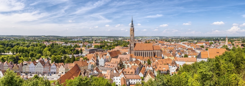 church, bricks, middle ages, buildings, crowd, architecture, landshut, places of interest, nature, travel, cloud - sky, built structure, townscape, town