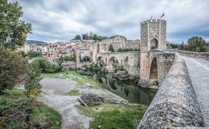 day, nature, ruined, built structure, travel, cloud - sky, building exterior, outdoors, architecture, Spain, sky, besal, the past, old ruin, plant, tree