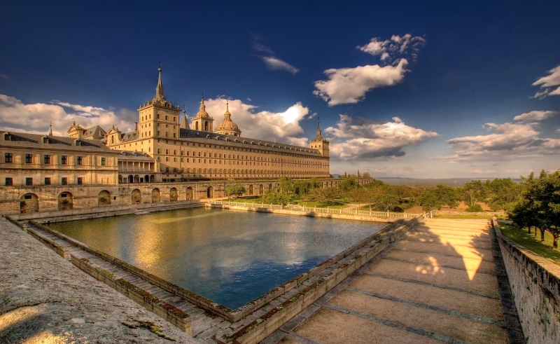 de, 2K, built structure, spire, sky, nature, cloud - sky, city, travel destinations, river, architecture, the past, building exterior, Lorenzo