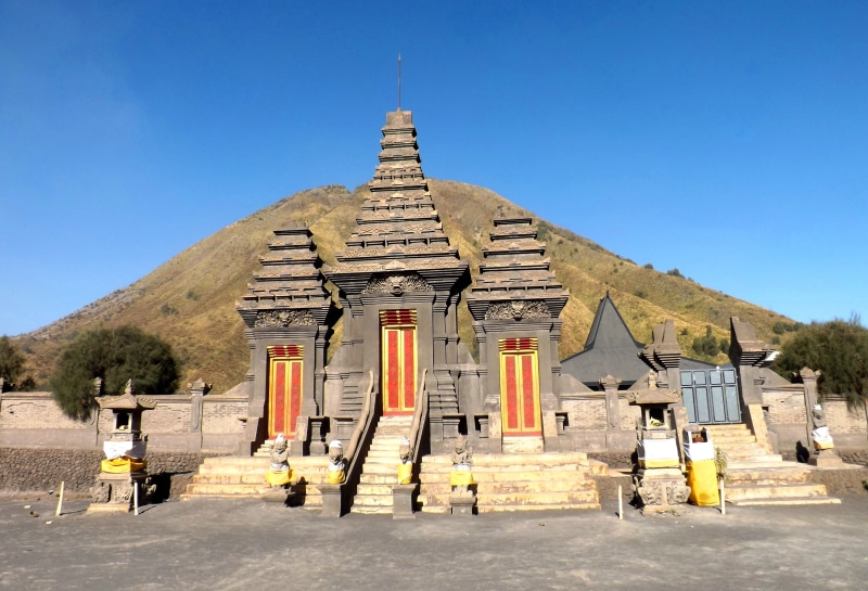 buddhism, bromo, java, temple, architecture, asia, building, pura, travel destinations, built structure, spirituality, indonesia, no people, east java