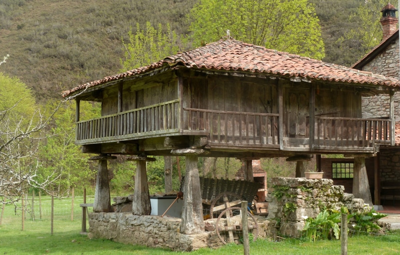 4K, green Color, Asturias, day, roof, rural Scene, built Structure, grass, nature, building, plant, tree, land, wood - Material, Field, house, outdoors