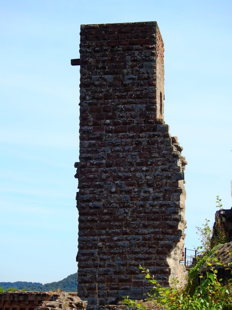 4K, old ruin, tower, clear sky, outdoors, low angle view, no people, ancient civilization, historically, old, built structure, the past, castle wall, Middle Ages