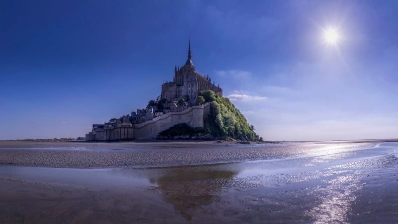 famous, land, landscape, travel destinations, town, sky, historic, clouds, tower, exterior, spire, beach, built structure, castle, urban, tourist, 1080P