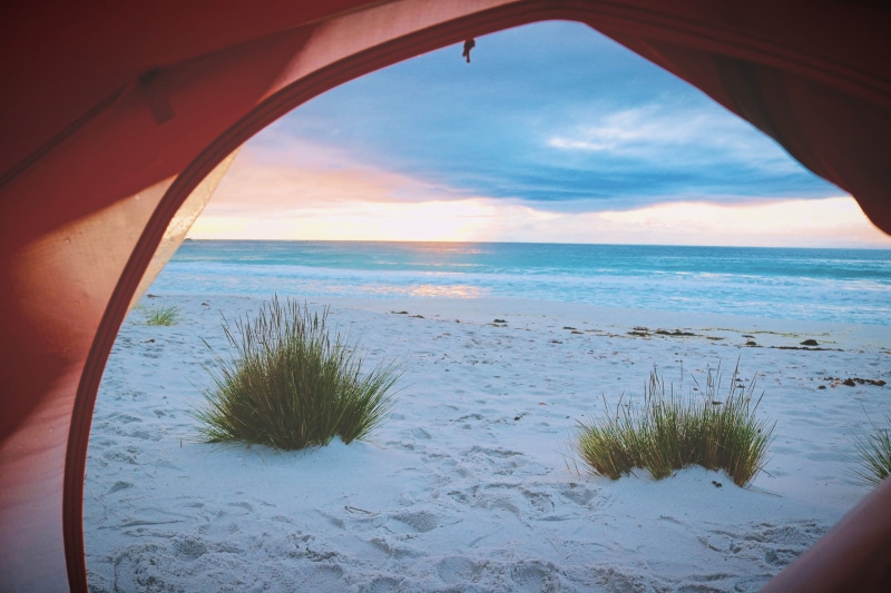 sky, sand, idyllic, outdoors, blue, nature, sunset, green grass, travel, no People, tranquil scene, daytime, seashore, tent, 1080P, marram grass, horizon