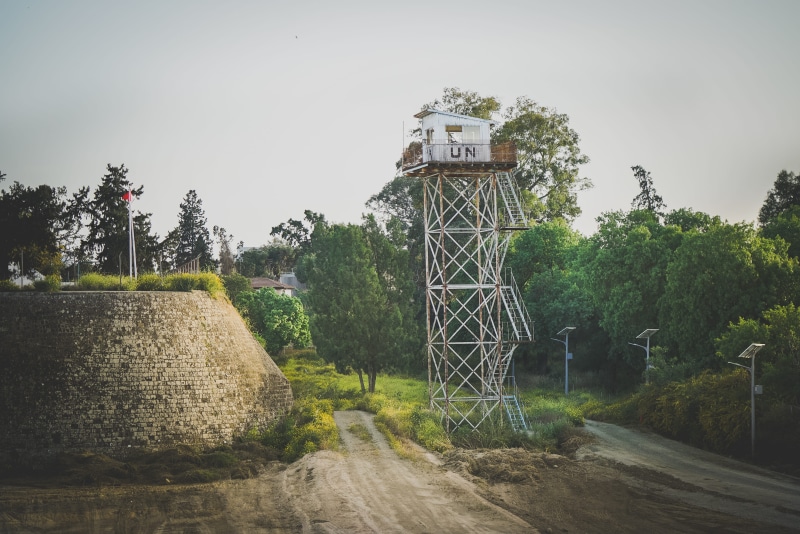 army, housing, watch, no people, architecture, building exterior, built structure, outdoors, countryside, 4K, rusty, un, green color, direction, road
