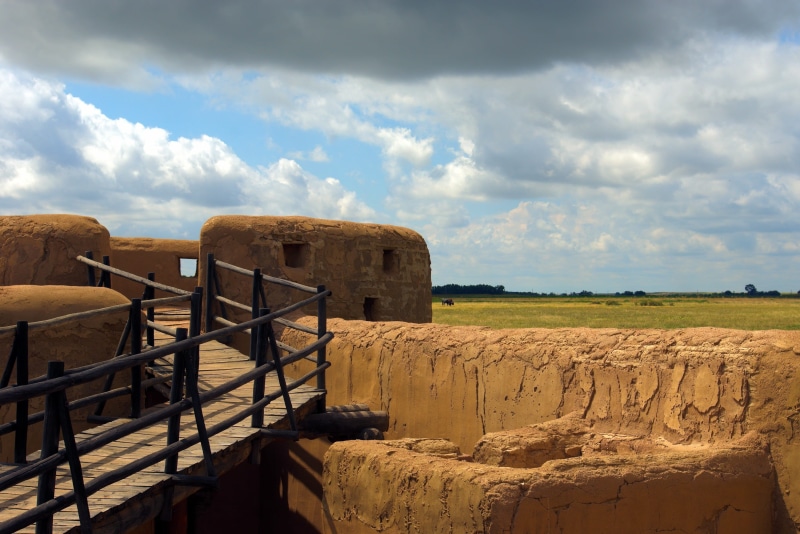 bents fort defenses, architecture, fence, tranquil scene, trading post, adobe, nature, wall, national, 2K, outdoors, boundary, beams, old, cloud - sky