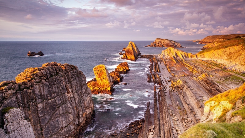outdoors, waves, coast, cloud - sky, no people, 2K, rock, rock formation, solid, rock - object, water, land, horizon, beauty in nature, scenics - nature