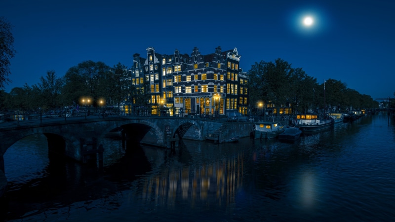 outdoors, connection, cityscape, Moon, lighted, Netherlands, bar, dusk, 4K, river, city, no people, moonlight, lights, architecture, reflection, transportation