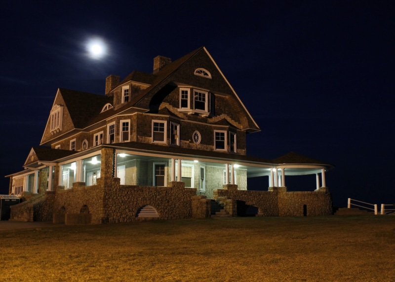 illuminated, nature, building exterior, nightphotography, 2K, window, home, united states, moonlight, grotonct, built structure, architecture, house, moon