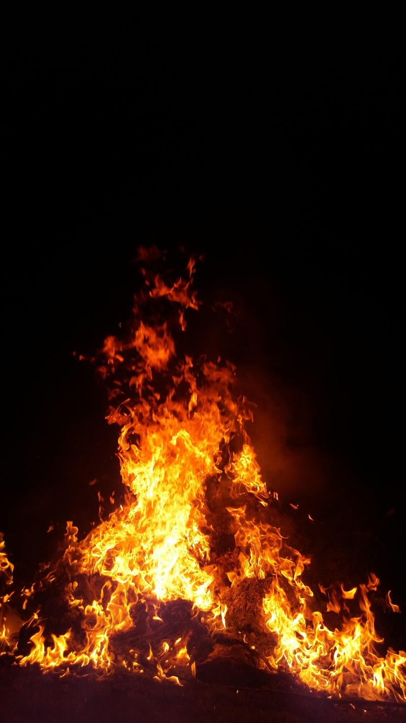 4K, Burn, camping, Fire, no people, Bonfire, fiery, blaze, dark, copy space, nature, glowing, wood, blazing, yellow, glow, burn, inferno, night, Flame