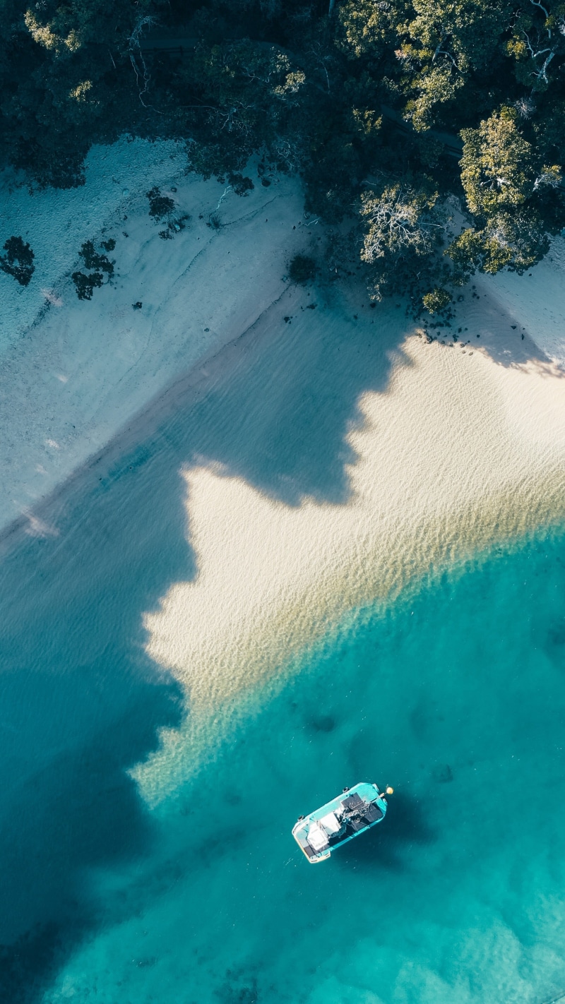 aerial, vacations, nature, shore, blue, sea, shadow, near, nautical vessel, boat, photgraphy, high angle view, summer, beauty in nature, outdoors, 2K